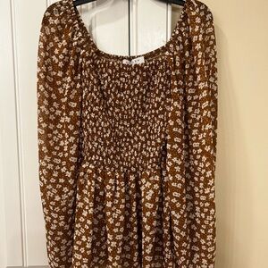 Boutique Western Brown Floral Smocked Top